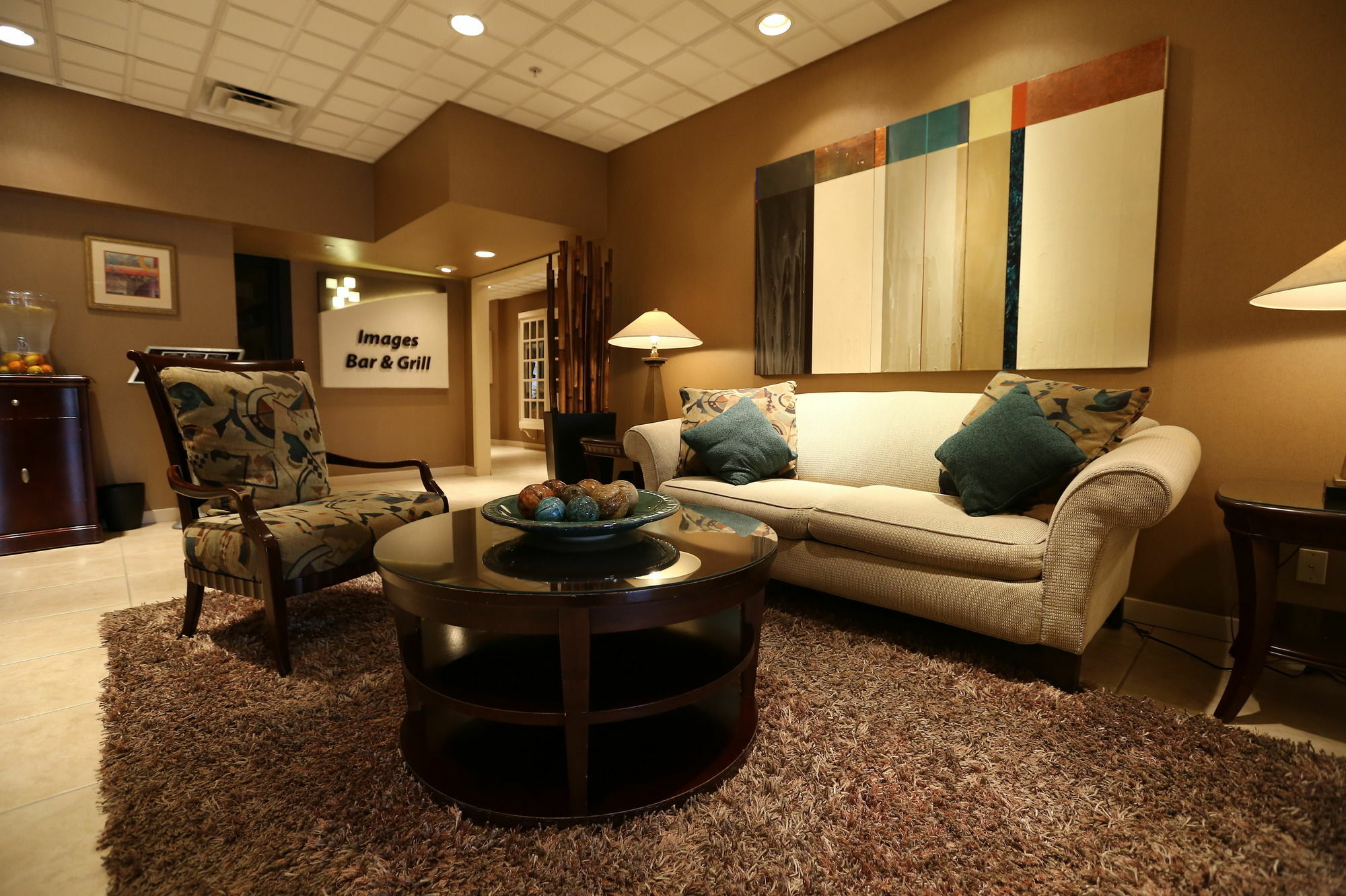 Ramada By Wyndham Midtown Grand Island Hotel Exterior foto